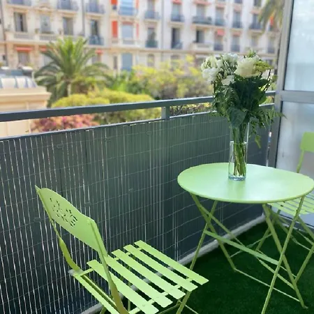Sunny Studio With Balcony And Ac Near The Sea Apartment *