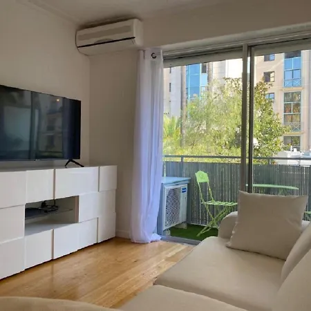 شقة Sunny Studio With Balcony And Ac Near The Sea